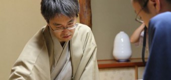 第84期棋聖戦五番勝負 第4局 ▲渡辺明竜王 – △羽生善治棋聖