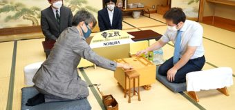 第33期竜王戦挑戦者決定三番勝負 第3局 ▲羽生善治九段 – △丸山忠久九段