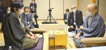 第46期棋王戦五番勝負 第3局 ▲渡辺明棋王 − △糸谷哲郎八段