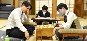 第64期王位戦挑決リーグ紅組 ▲徳田拳士四段 – △服部慎一郎六段