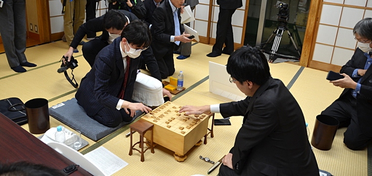 第49期棋王戦挑戦者決定二番勝負 第2局 伊藤匠七段 − 広瀬章人九段 ロックショウギ