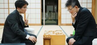 第37期竜王戦決勝トーナメント ▲佐藤康光九段 – △佐々木勇気八段
