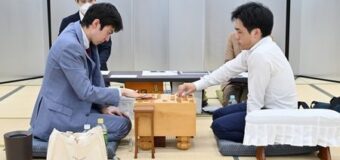 第83期A級順位戦 5回戦 ▲菅井竜也八段 – △中村太地八段