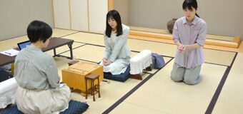 第7期大成建設杯清麗戦 挑戦者決定戦 ▲加藤桃子女流四段 − △渡部愛女流四段